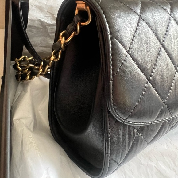Chanel Crumpled Black Lambskin Quilted CC Links Top Handle Flap SMALL size - Picture 8 of 17